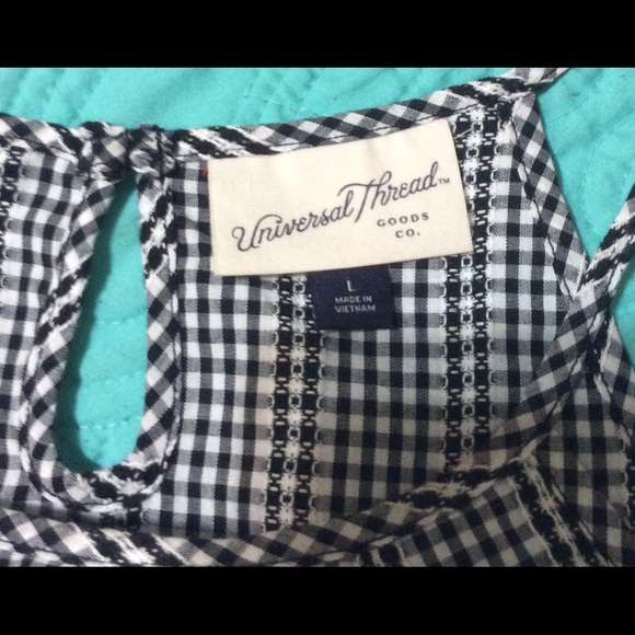 Universal Threads Top - Picture 3 of 3